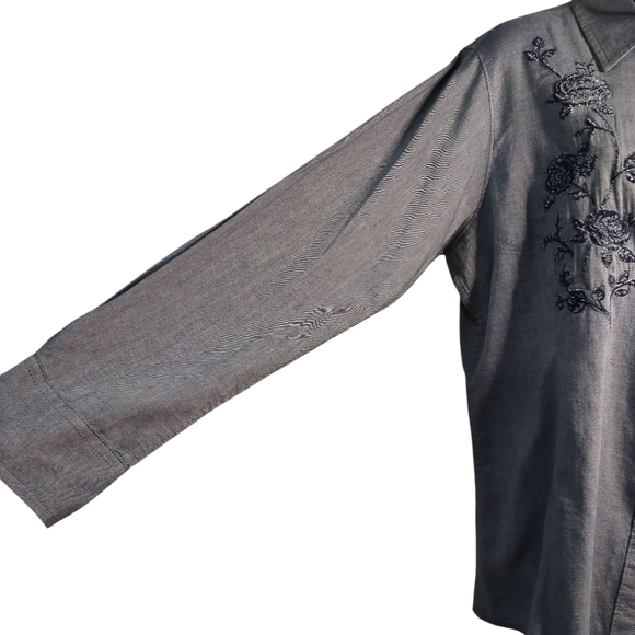 Ariat Shirt Women's Gray Embroidered Floral Button Down Shirt Size XL/TG - Picture 9 of 13